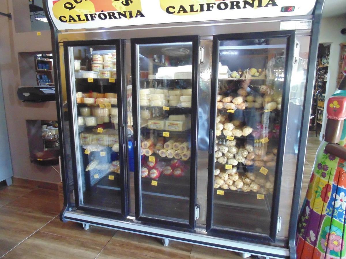 מלון Capitólio Pousada California מראה חיצוני תמונה